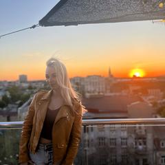 Бикова Юлія