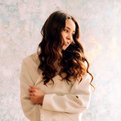 Оглоб'як Анна