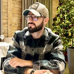 Тихонов Віктор