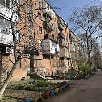 Продаж 3к квартири 57 кв. м на вул. Князів Коріатовичів