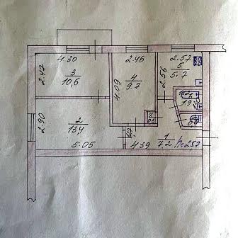 Продам 3х- кімнатну квартиру на 4 поверсі