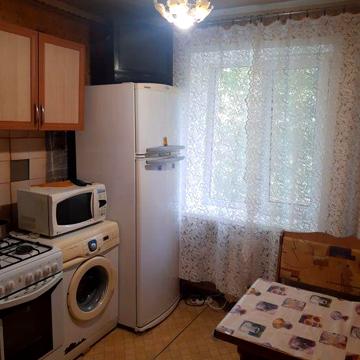 Продам 2-ую квартиру.Заводской район ,ост.конечная