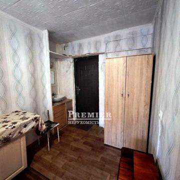 У продажу комунальна квартира