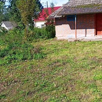 Продається земельна ділянка. Будинок.