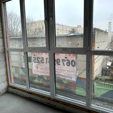Продається 1к квартира в новому ЖК на Василенка