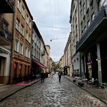 Продаж ексклюзивної 4 кім квартири в центрі Львова.