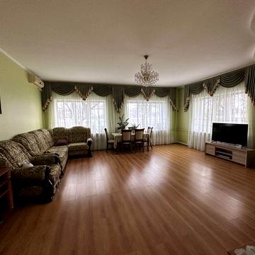 Продам будинок в селі Скибин, 32сот.участок.