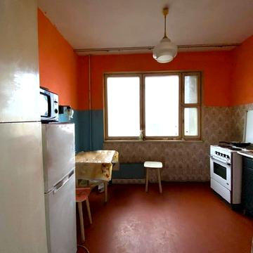 Олександра Махова вул. (Жолудєва), 4-Б