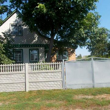 Продаю будинок з городом 17соток в с. Замістя