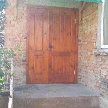 Продам половину будинку. Угринь