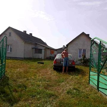 Продається хата у львівський області
