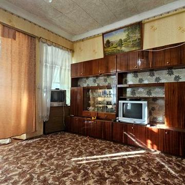 Продам частину будинку з прибудинкових територією в Старому місті