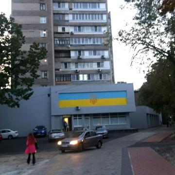 володимира великого, 15б