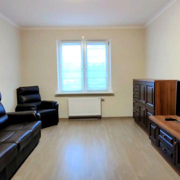 Академіка Глушкова просп., 9є