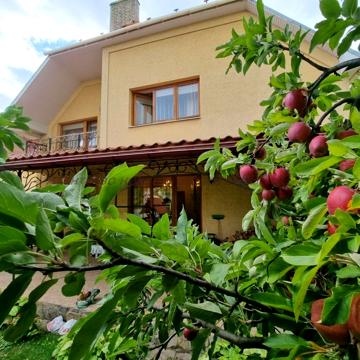 Кавказька вул.