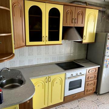 Продам 2-ком. кв на Таврическом р-н 3х штыков в кирпичном доме