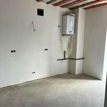 ПРОДАЖ квартири  у зданому будинку 36м2