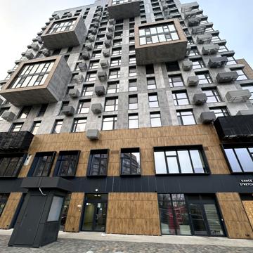 Набережна Перемоги вул., 112Д