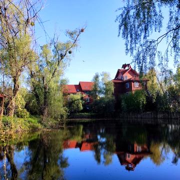 Продажа дома cо своим озером и островом на участке 1,3 Га Вишенки