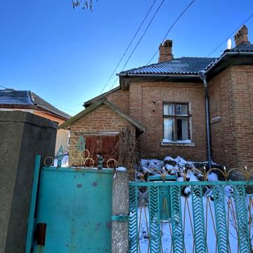Фасадная часть румынского особняка  в центре города