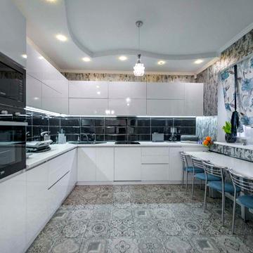 Особняк 280,0 м кв. сучасний ремонт, меблі, техніка, 0,18га.