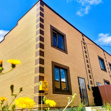 Продам 2 поверховий Таунхаус .Зарванці. вул. Мирна