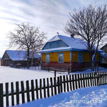 Будинок деревяний в селі Вівчицьк