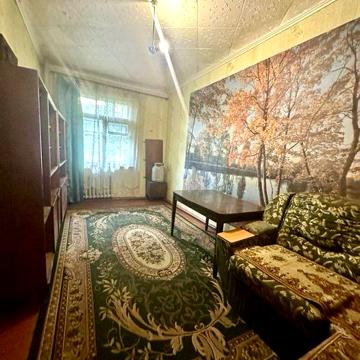 Продаю 3 комнатную сталинку, центр города, ул.Кобылянского