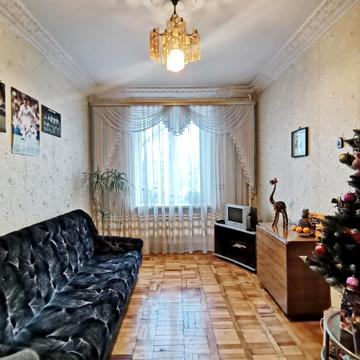 Незалежної України вул. (40 років Радянської України), 51