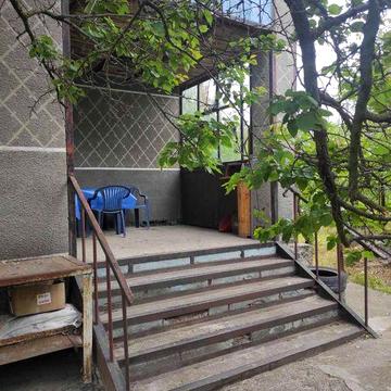 Продам 2х поверховий будинок в екологічно чистому районі с Сотницьке.