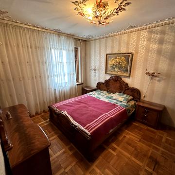 Київська вул., 6