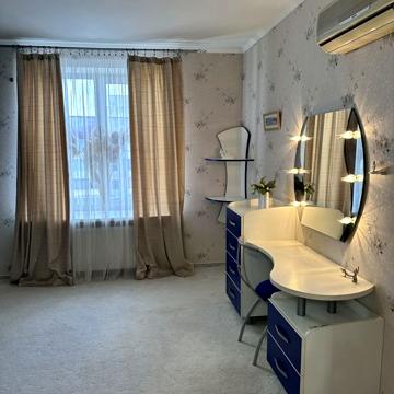 3 кім. квартира в центрі міста Черкас