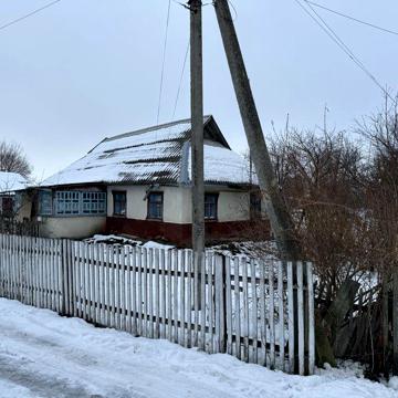 Житловий будинок із зем.діл 8 сот. + город 8 сот.