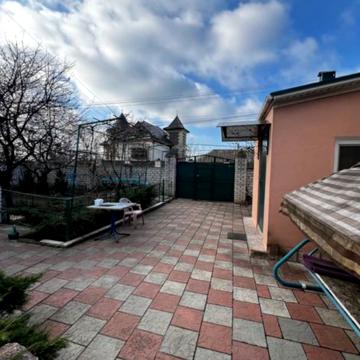 Лагерна вул., 1