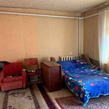 Продається 1 кімнатна квартира в місті Апостолове.