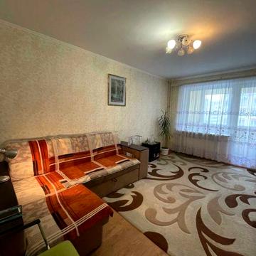 Велика 1 кім квартира вул Новокузнецька 6/9 з меблями та технікою