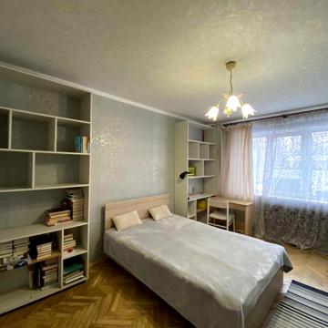 Продаж 3к квартири на Микільсько-Слобідській,4а, метро Лівобережна