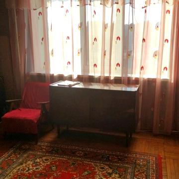 Золочівська вул., 24