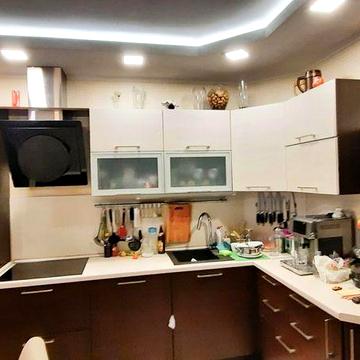 Продам 3к. на Рабочей , кирпичн.  дом,  2 /14 , автономка . NS