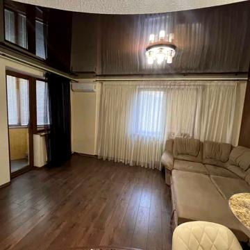 Продаж квартири на березі Дніпра