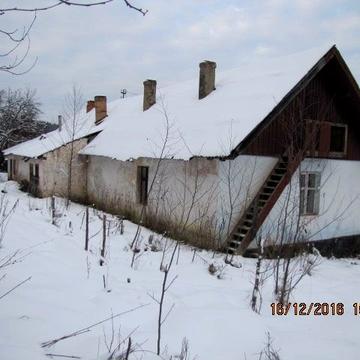 Будинок в Карпатах.Продається приміщення колишньої лазні.