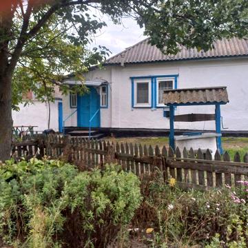 Продаж будинку Гостролуччя
