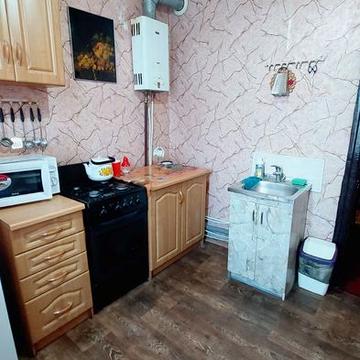 Продам 2-х кімнатну квартиру на пр. Мануйловський 5.