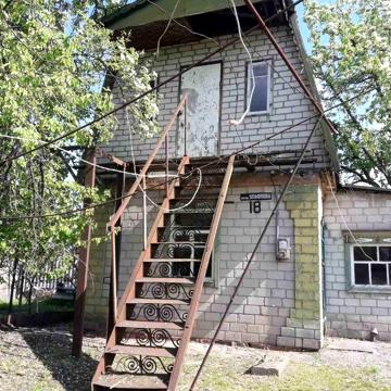 Продам будинок Газ,світло