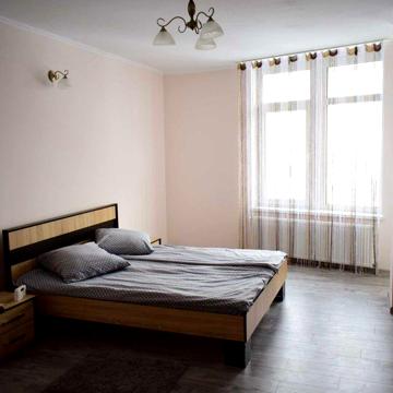 Продам кв в центрі по вул,РОКСОЛАНА 16 ЖК Роксолана 16