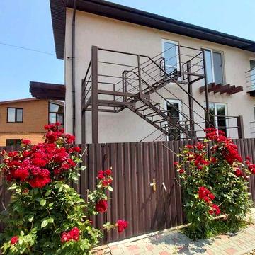 Продам Будинок біля моря,з бізнесом ЖК "Сокіл"