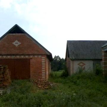 Дім за містом Ромни с.Бобрик 10 км від міста біля річки.