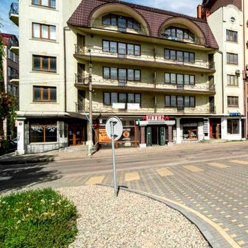 Продаж 3-х кімнатної 134 м2 квартири в коломиї