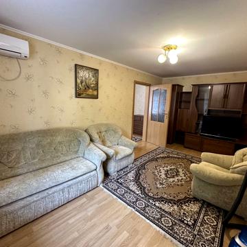 Продаю 2-ку в Центре, 40м2, автономка Астория Варваровский мост