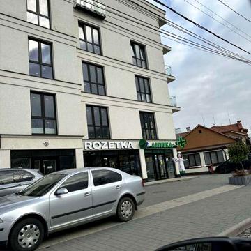 Продам квартиру м.Хуст напроти парка ЖК м.Хуст вул.900-річча Хуста